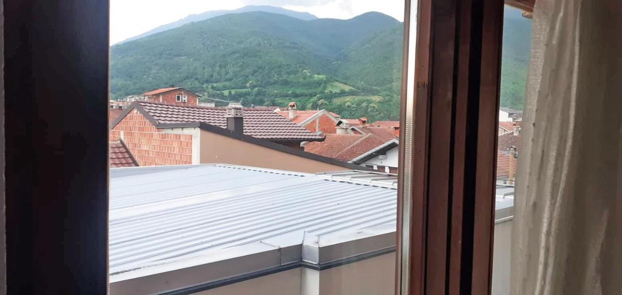 Lovely 1 Bedroom Within Walking Distance, Views Peje Exteriér fotografie