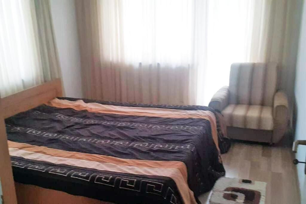 Lovely 1 Bedroom Within Walking Distance, Views Peje Exteriér fotografie