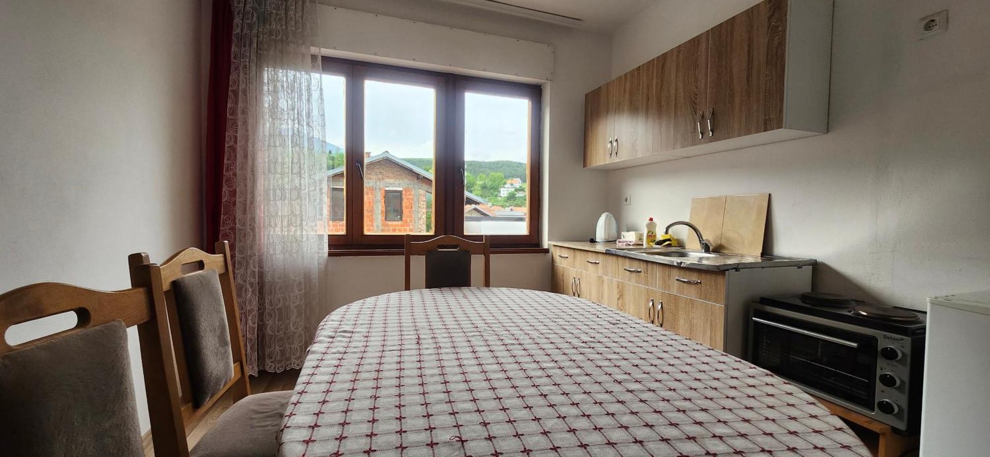 Lovely 1 Bedroom Within Walking Distance, Views Peje Exteriér fotografie