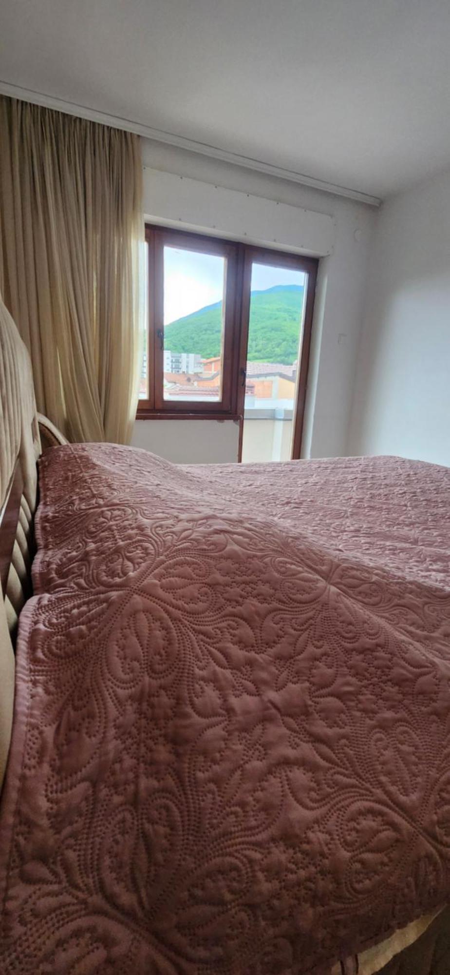 Lovely 1 Bedroom Within Walking Distance, Views Peje Exteriér fotografie
