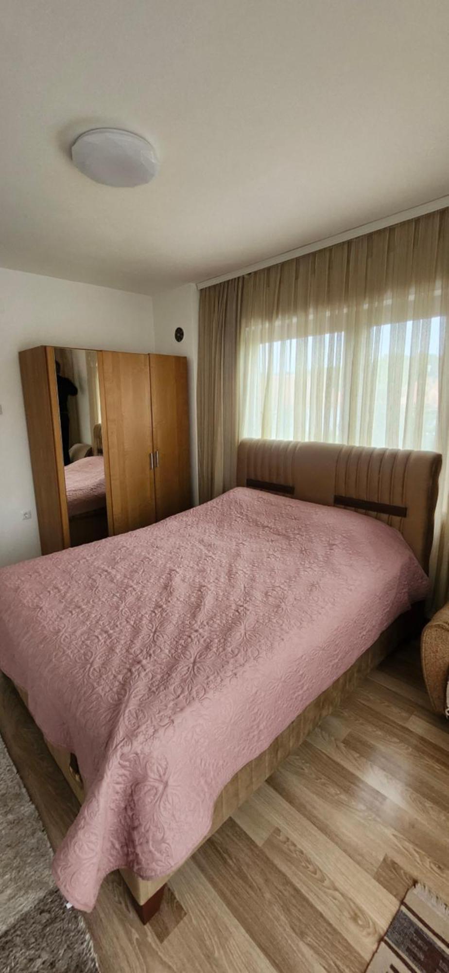 Lovely 1 Bedroom Within Walking Distance, Views Peje Exteriér fotografie