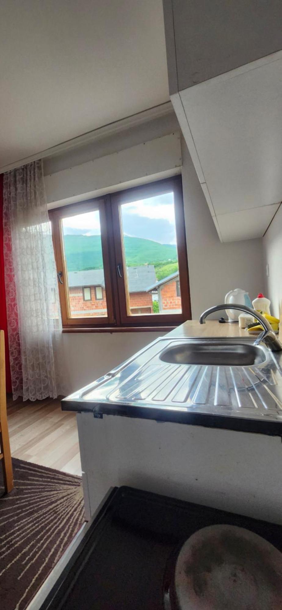 Lovely 1 Bedroom Within Walking Distance, Views Peje Exteriér fotografie