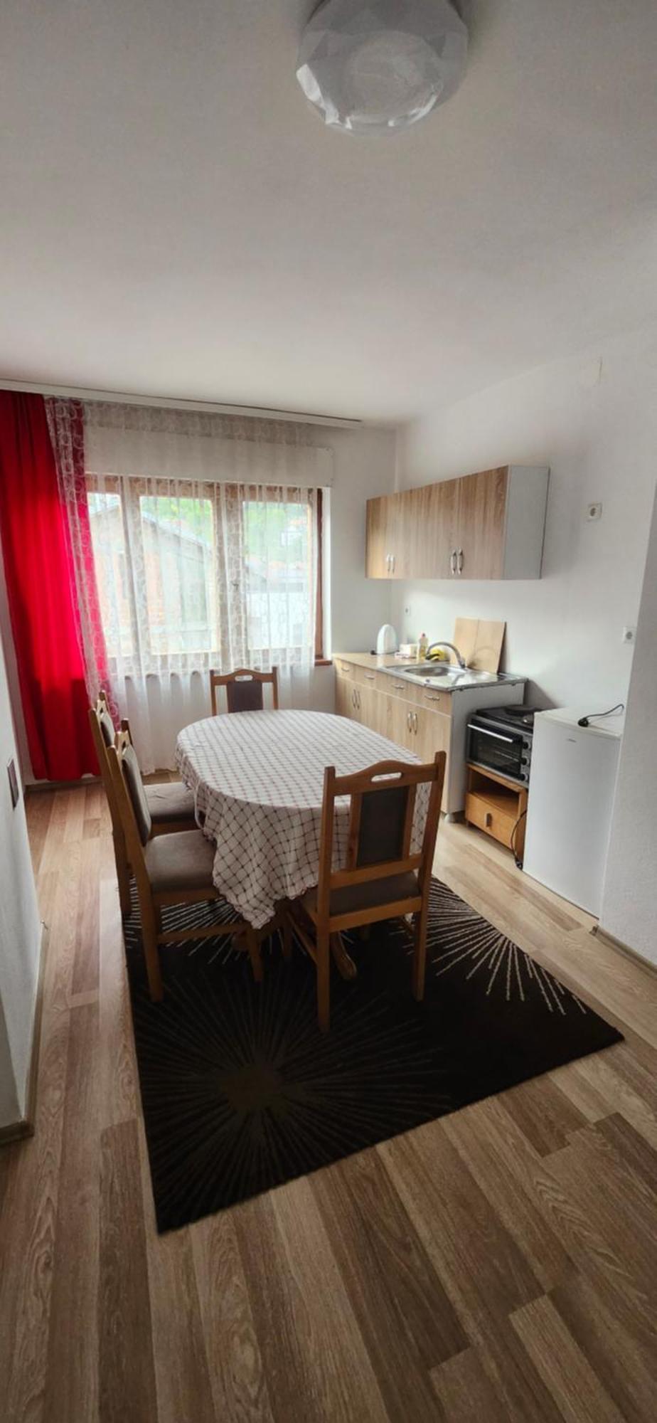 Lovely 1 Bedroom Within Walking Distance, Views Peje Exteriér fotografie