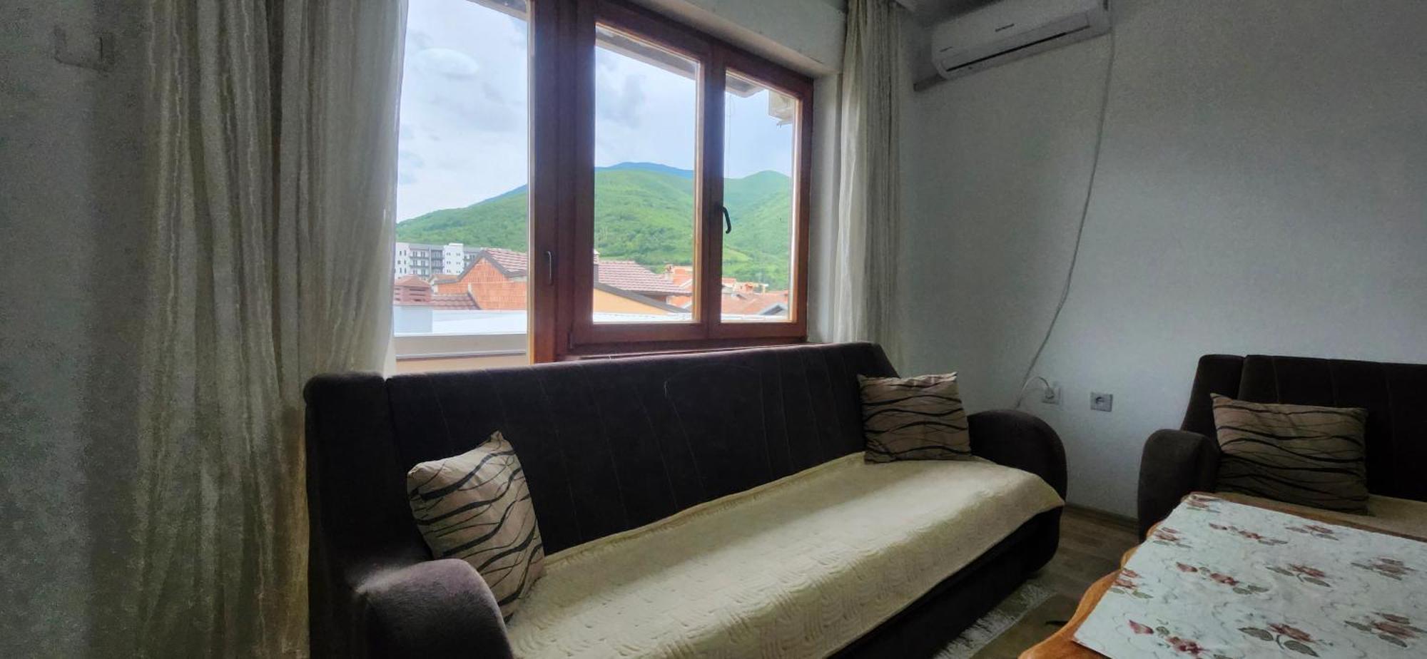 Lovely 1 Bedroom Within Walking Distance, Views Peje Exteriér fotografie
