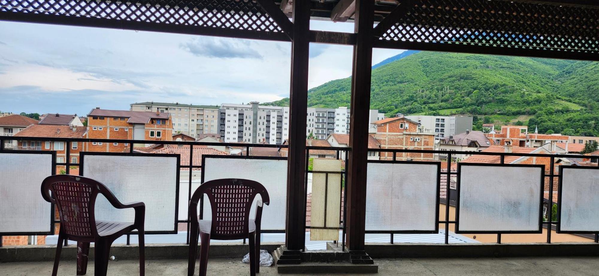 Lovely 1 Bedroom Within Walking Distance, Views Peje Exteriér fotografie
