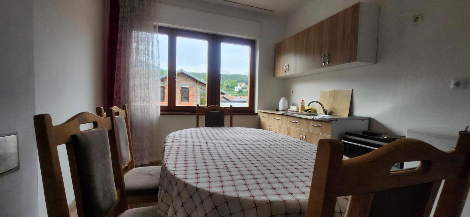 Lovely 1 Bedroom Within Walking Distance, Views Peje Exteriér fotografie