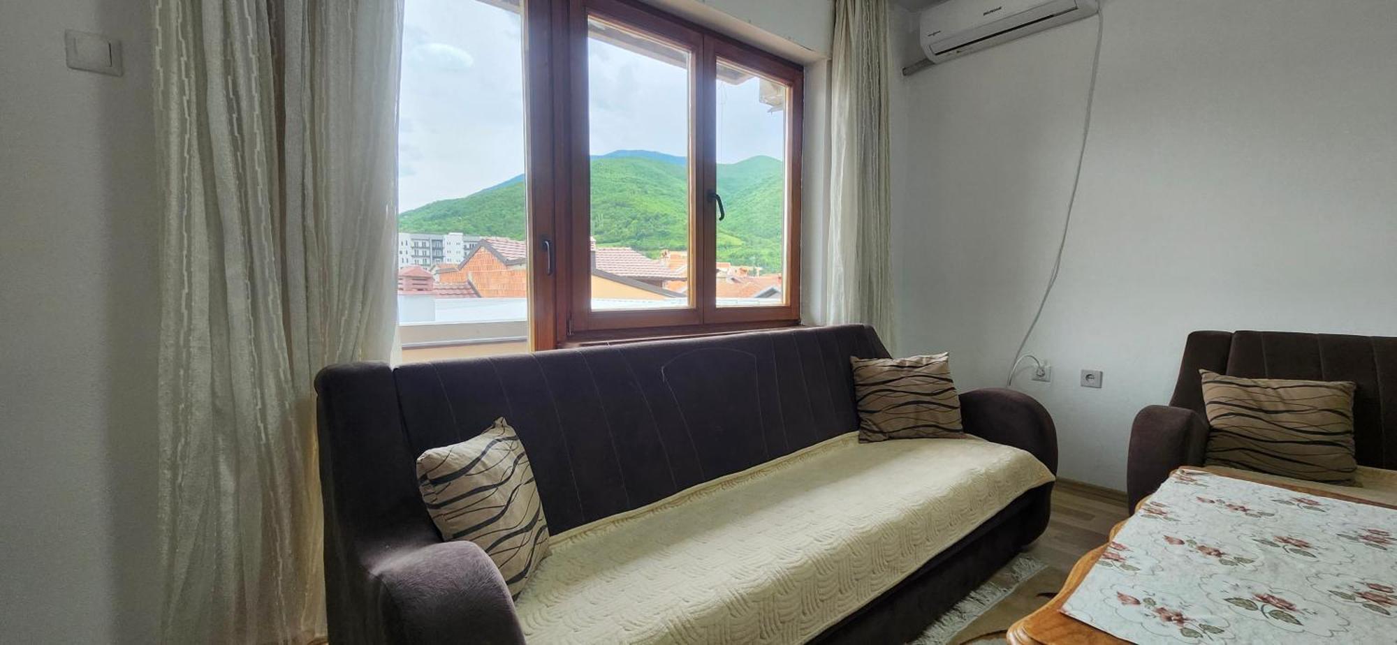 Lovely 1 Bedroom Within Walking Distance, Views Peje Exteriér fotografie